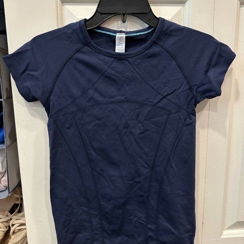 ivivva athletic shirt size 12